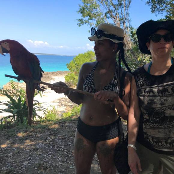 Meet your Posher, Hannah - Picture 1 of 1